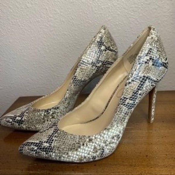 Jessica Simpson Shoes - Jessica Simpson snake skin heels size 7.5